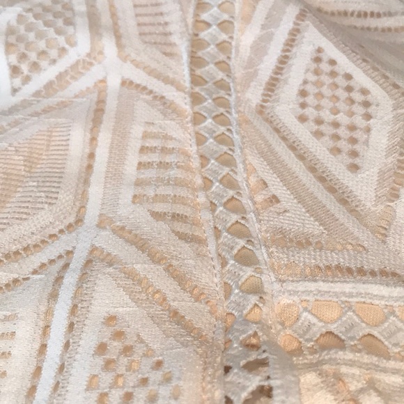 Gorgeous Cream Intricate Halter Lace Dress - Picture 6 of 9